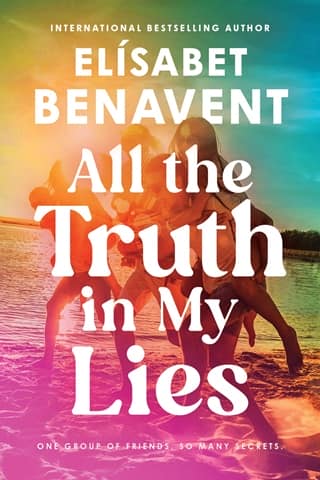 All the Truth In My Lies by Elísabet Benavent