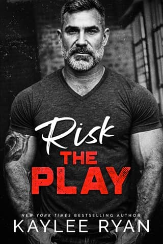 Risk the Play by Kaylee Ryan